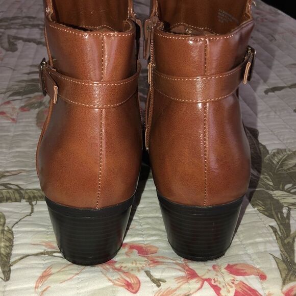 Karen Scott 8 Flynne Tan Brown Ankle Booties - Picture 3 of 9